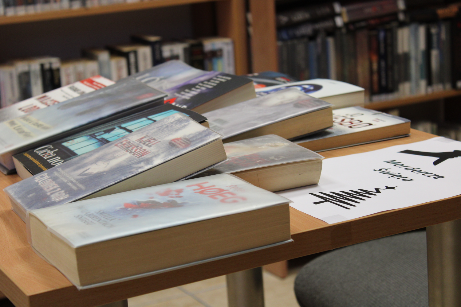 Książki na stoliku