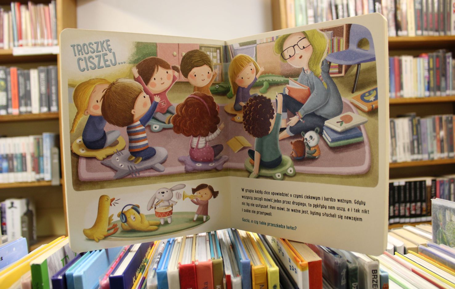 Książka dla dzieci, która jest otwarta