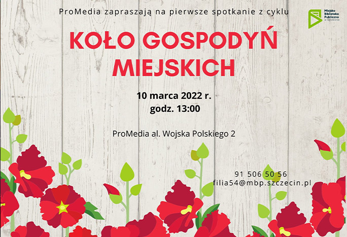 Napisy zaprezentowane są na grafice imitującej białe deski podłogowe. Na szerszym pasku grafiki na dole, wzdłuż całej szerokości są czerwone, polne kwiaty.