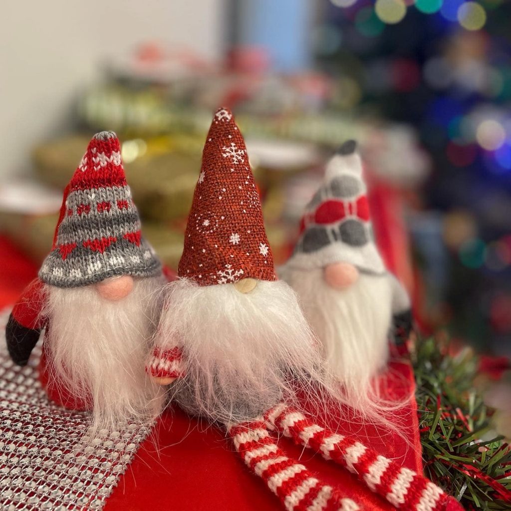 Zdjęcie trzech skrzatów