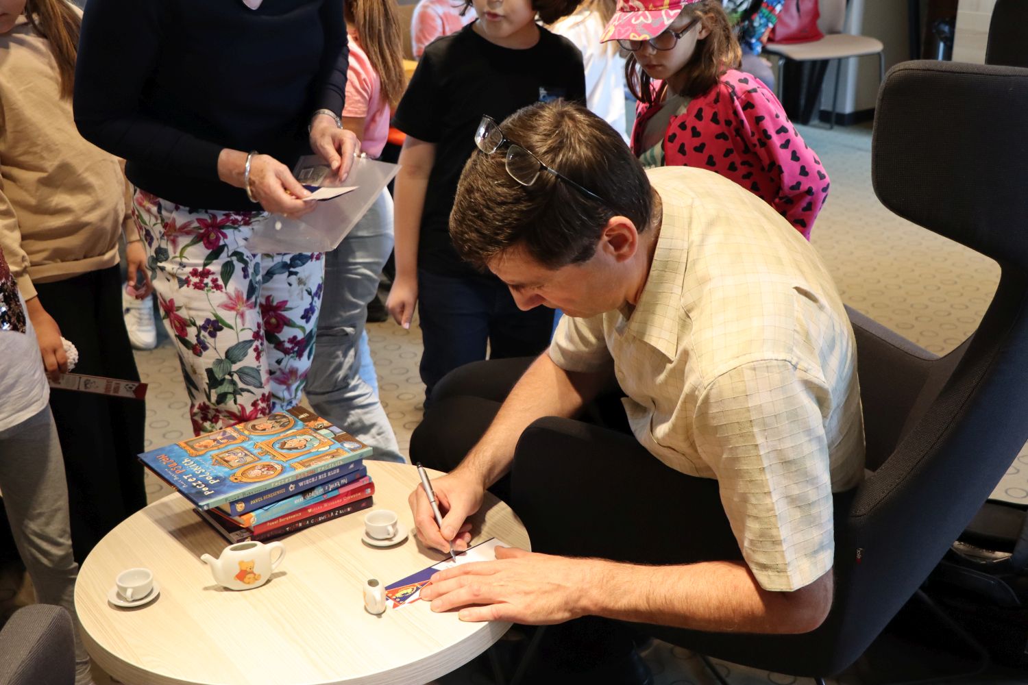 Paweł Beręsewicz w literackim meczu – fotogaleria [W Pogoni za książką]